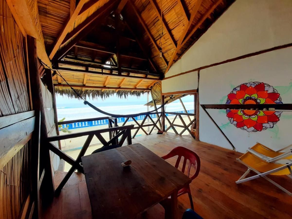 Hostal Mirada Al Mar Las Tunas Bagian luar foto